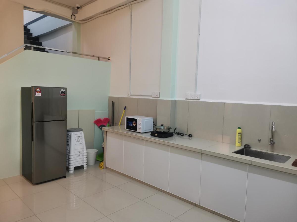 Color Mixed Home Hostel Джорджтаун Экстерьер фото