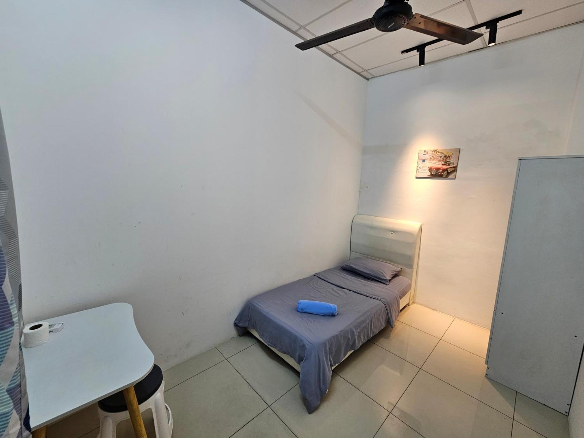 Color Mixed Home Hostel Джорджтаун Экстерьер фото