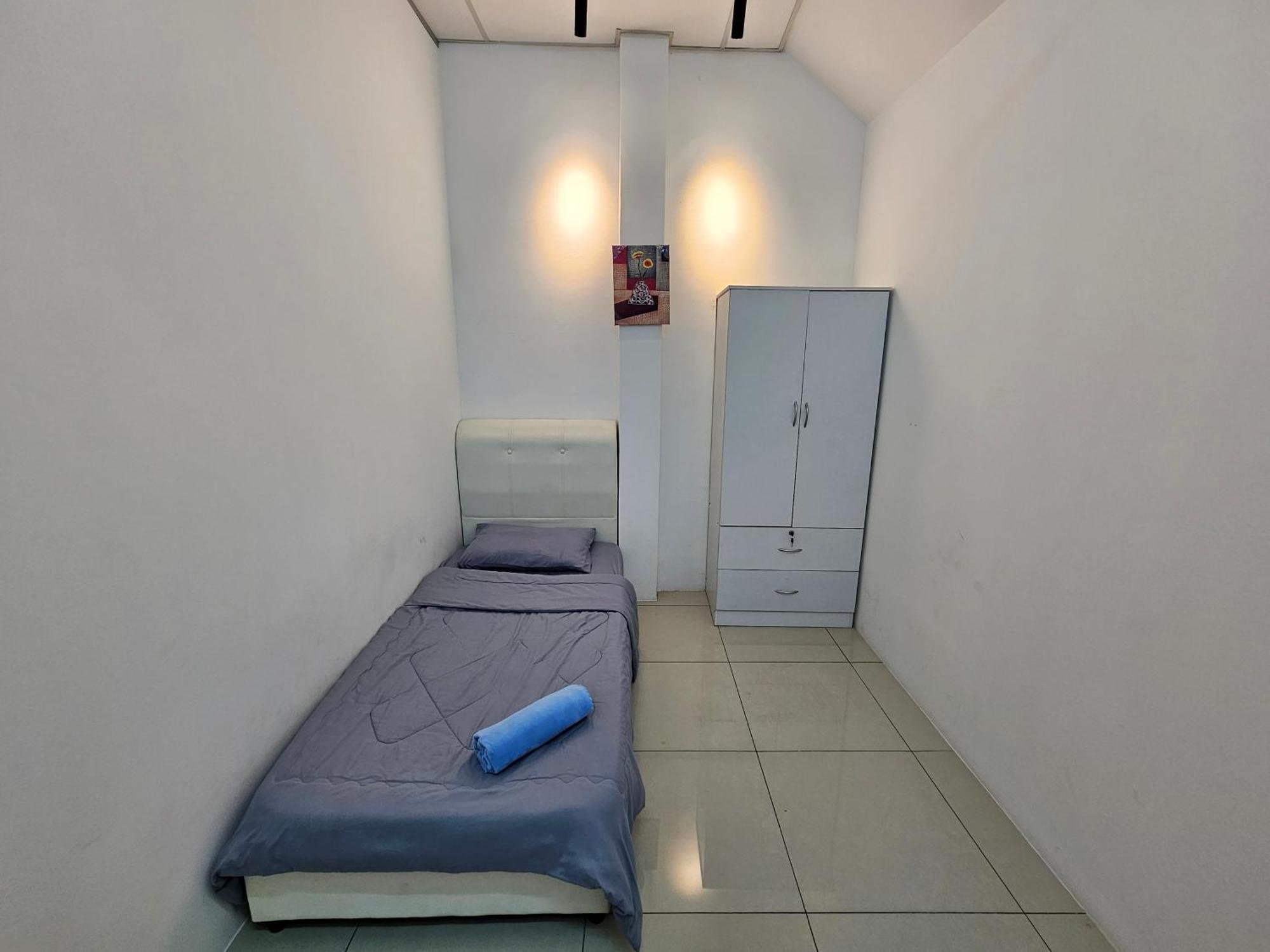 Color Mixed Home Hostel Джорджтаун Экстерьер фото